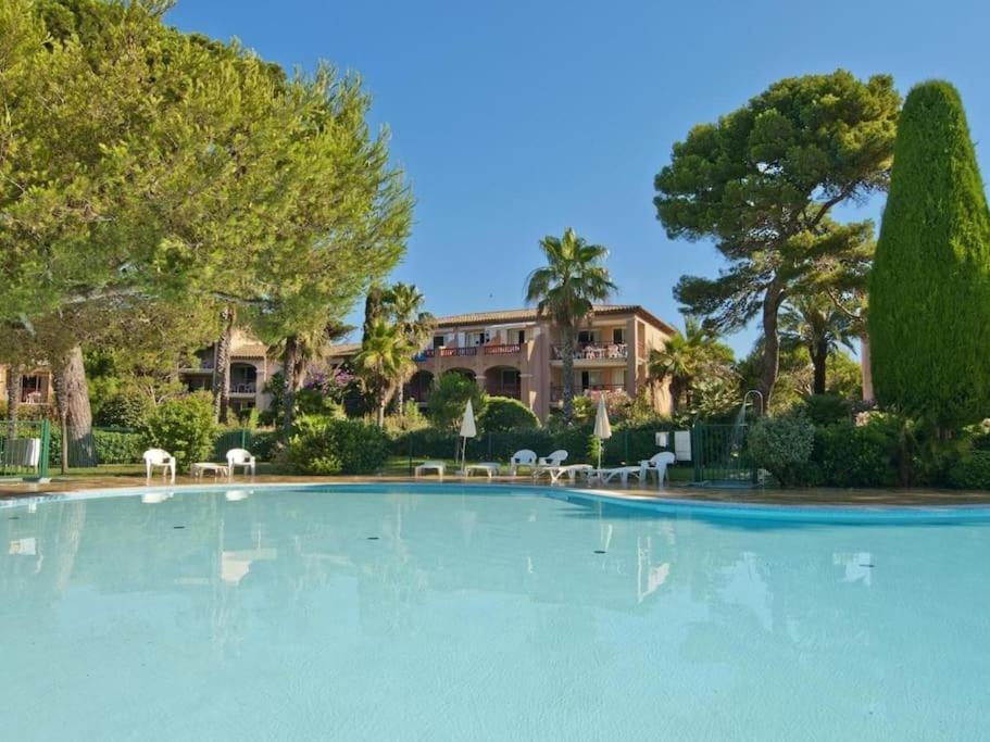 Superbe Appartement 50M De La Plage En Bord De Mer Hyères Екстериор снимка